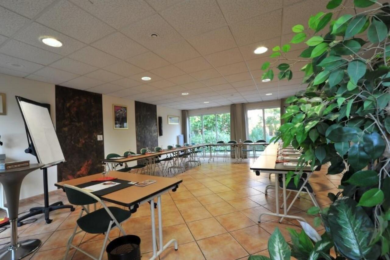 The Originals City, Hotel Nimes Costieres, Ex Inter Hotel Exteriör bild