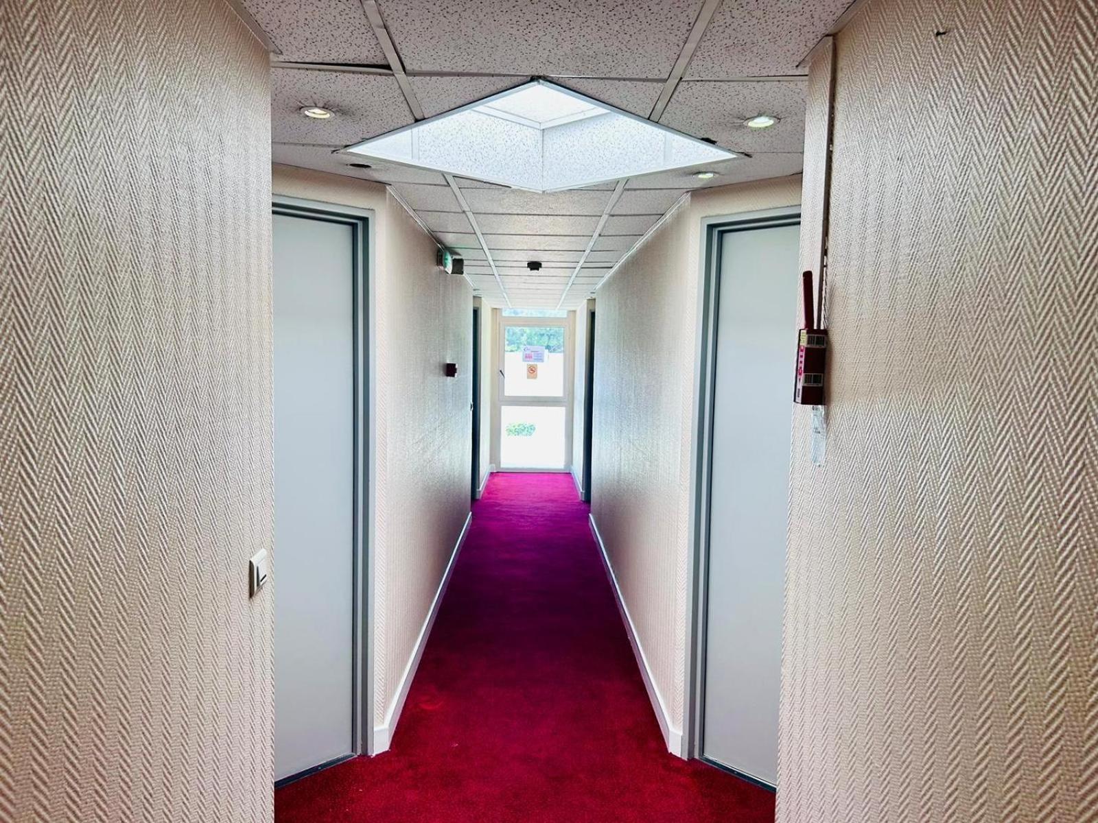 The Originals City, Hotel Nimes Costieres, Ex Inter Hotel Exteriör bild
